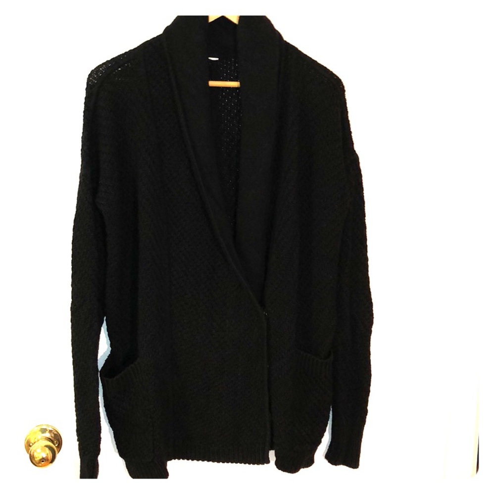 Lululemon chunky black cotton sweater